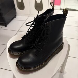 Dr. Martens 1460 NAPPA LEATHER LACE UP BOOTS